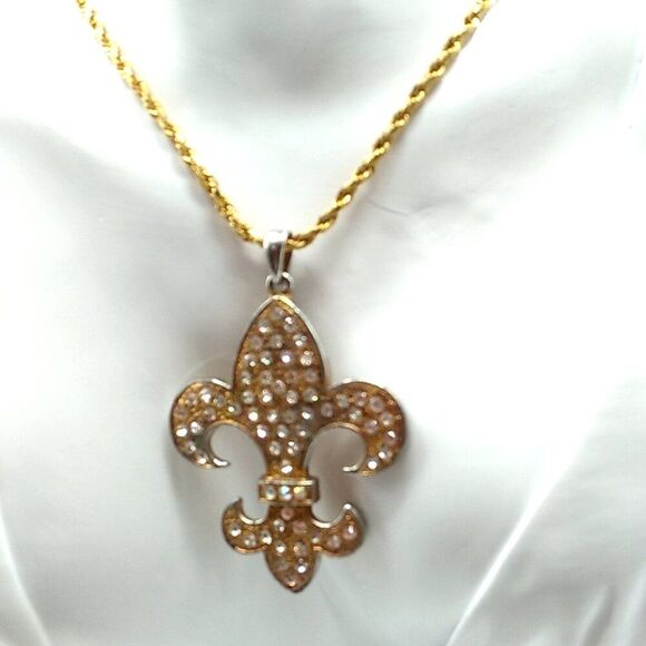 Pave Crystal Fleur de lis Gold-tone & Silver-tone Pendant Rope Chain Necklace - Picture 2 of 11